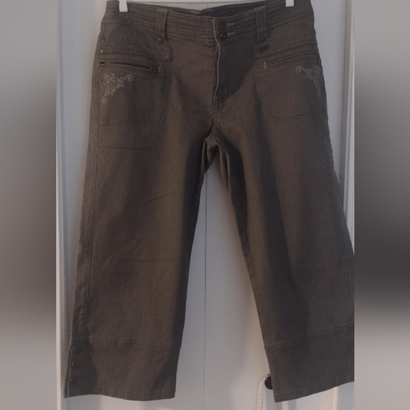 Point Zero Capris size 8 - Picture 1 of 8